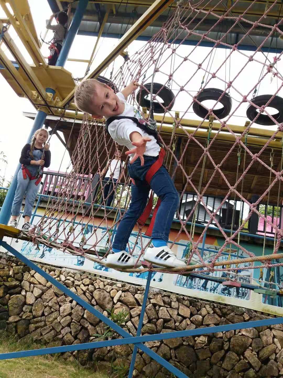 elmenypark_nano.jpg