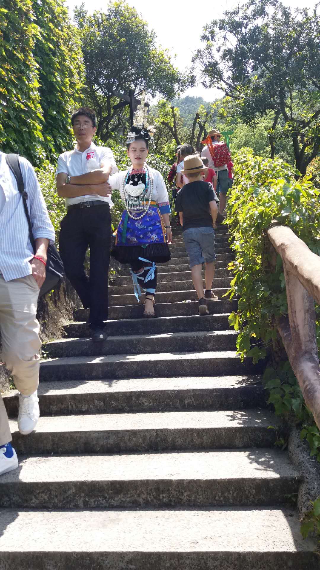 lepcsowenzhou.jpg