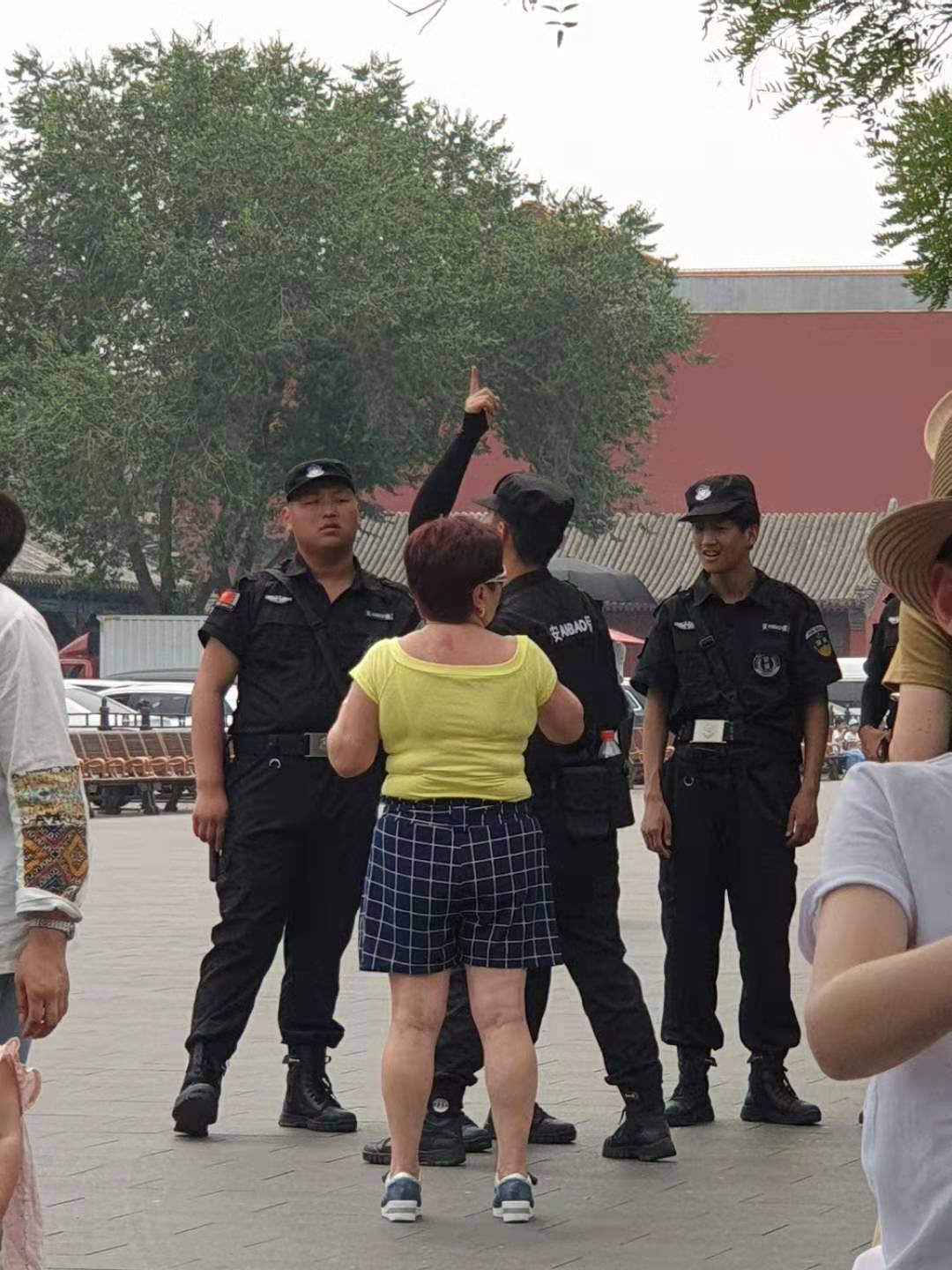 mamaesarendorok.jpg