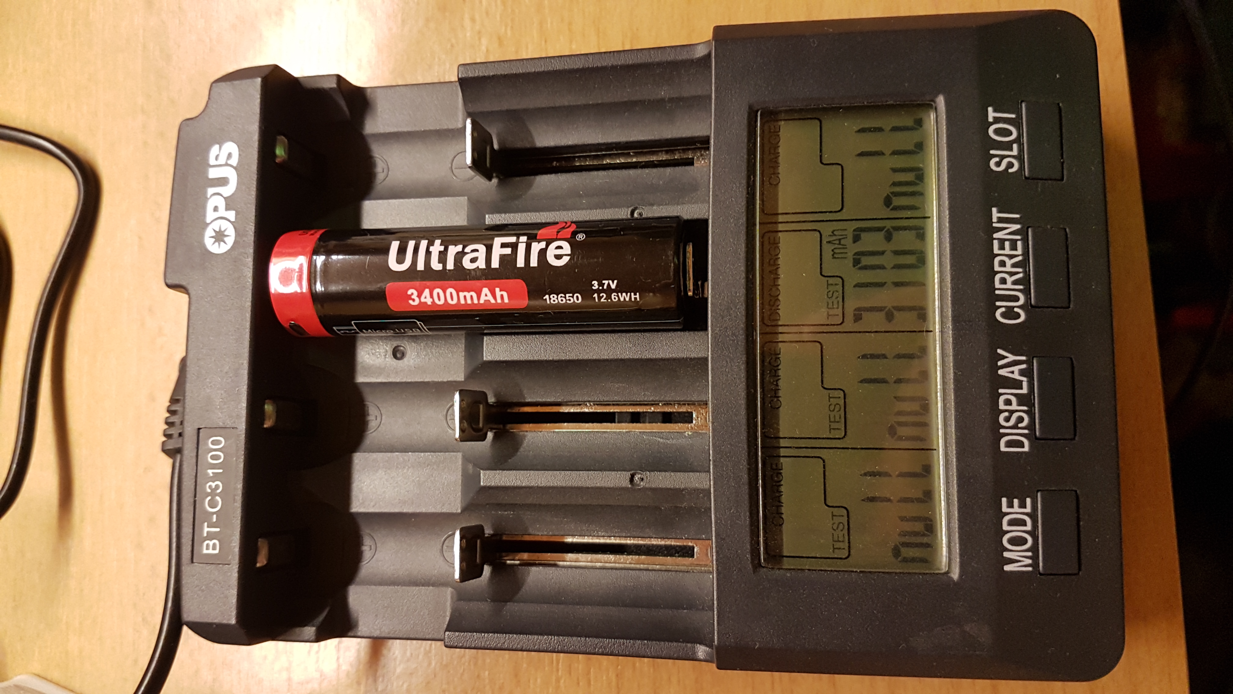 ultrafire-18650-3400mah-3_4ah-li-ion-liion-aksi-akkumulator-microusb-opus-bt3100-01.jpg