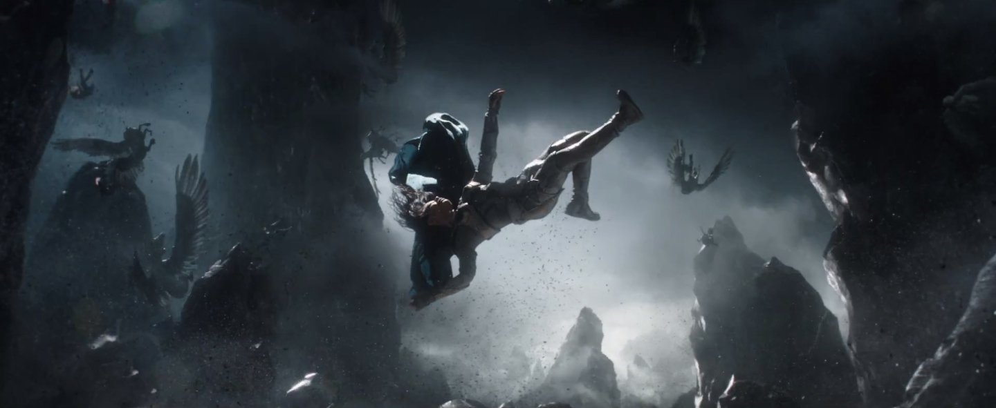 thorragnarok-valkyrie-falling.jpg