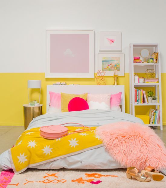 Kislány szobába is tökéletes a sárga szín, nyugodtan párosíthatjuk babarózsaszínnel. 