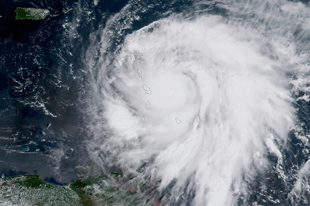 Meteorológiai szolgálat: a hurrikánok térségünk időjárására is hatással lesznek