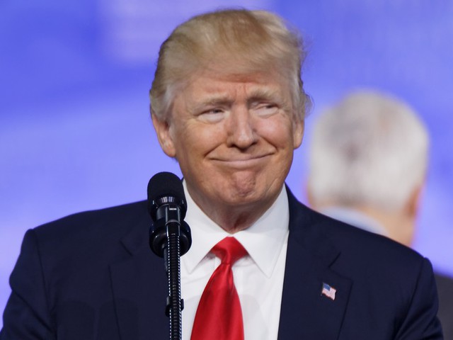 Trump esete a félig tele pohárral