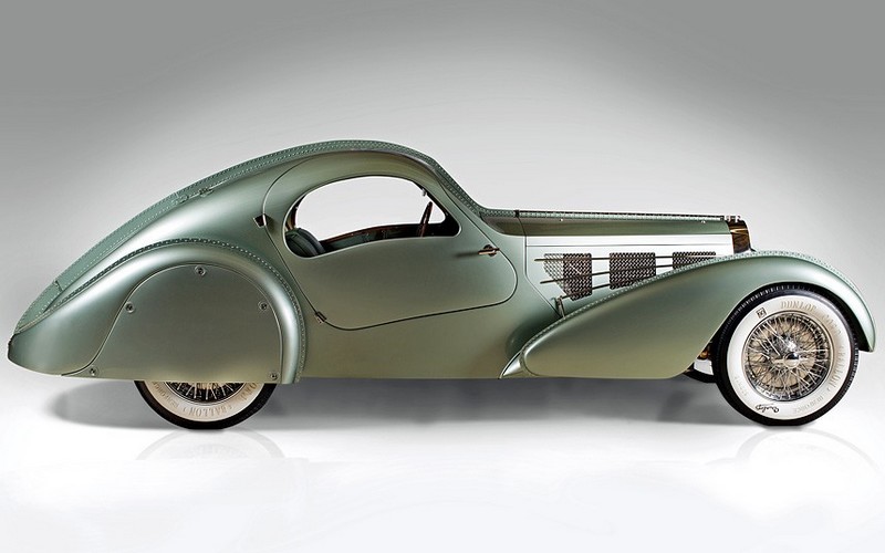 Bugatti Aerolithe 1935.jpg
