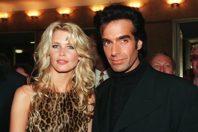 Claudia Schiffer és David Copperfield.jpg