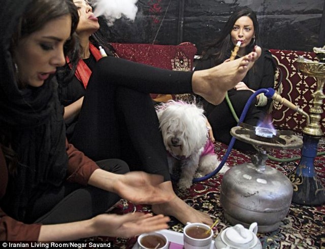 Zohreh shisha.jpg