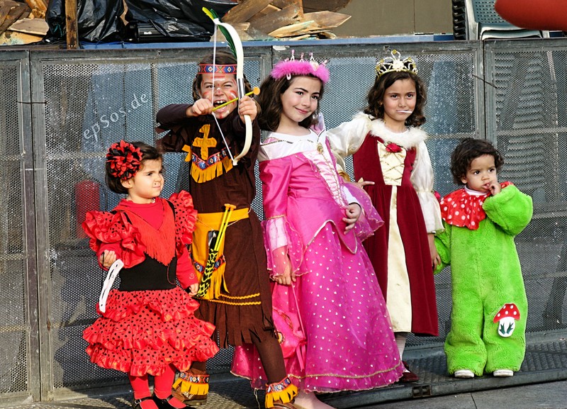 karneval_gyerekek_foto_flickr_com_epsos_de.jpg