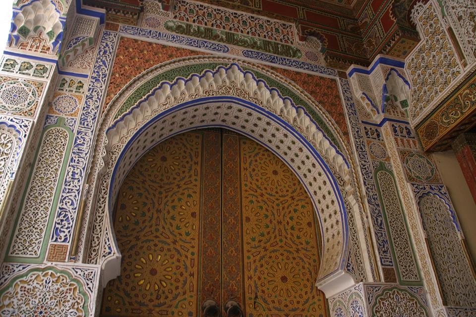 II. Idris szentélye (Zaouia Moulay Idriss II): Fez volt a független Marokkó első fővárosa (amit még a 9. sz-ban II. Idrisz, Mohamed próféta ükunokája alapított, akinek az apja függetlenítette Marokkót és Andalúziát az Abbaszida kalifátustól)