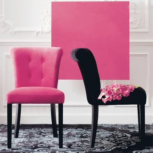 maisondumonde com chaise-velours-fuchsia-boudoir_49140325_2.jpg