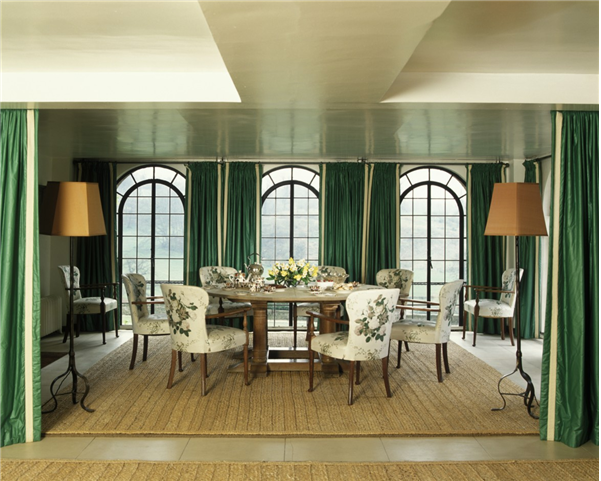 countrylifeimages co uk The dining room at Chartwell, the former home of Sir Winston Churchill. 518863.jpg