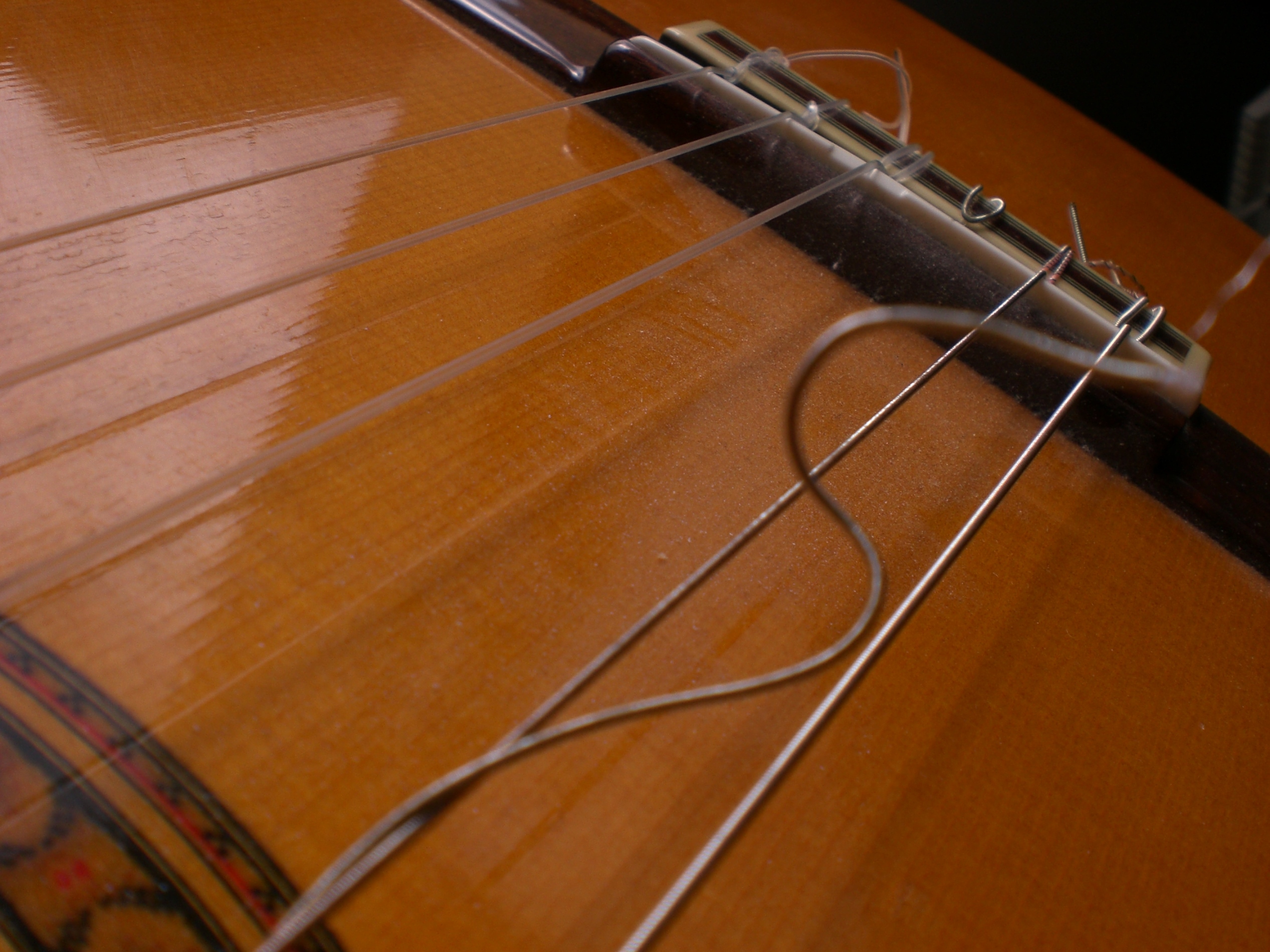 broken-guitar-string.jpg