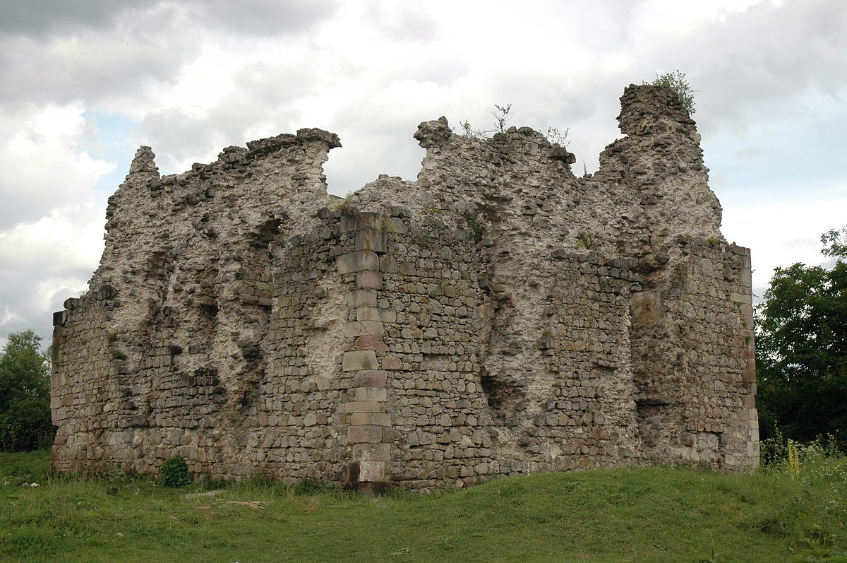 1200px-serednie_castle_2010_03.jpg