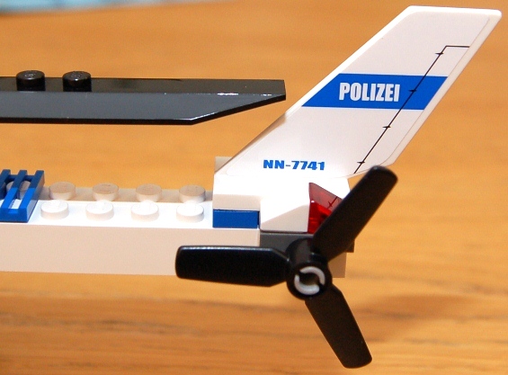 lego-7741-police-helicopter-14.JPG