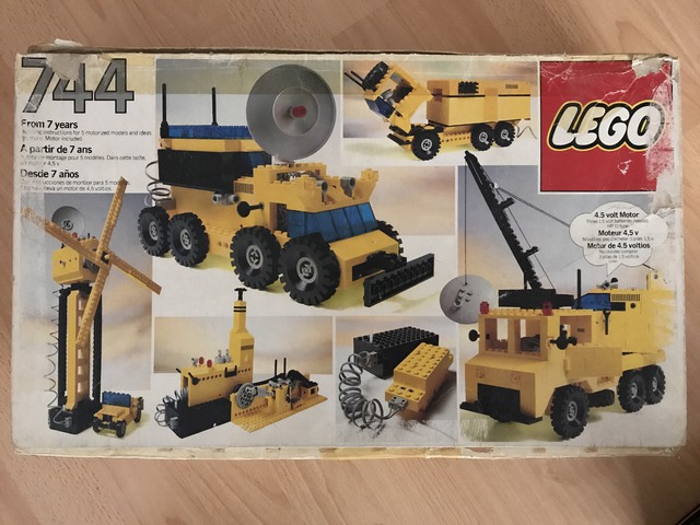 LEGO 744 - Universal Building Set