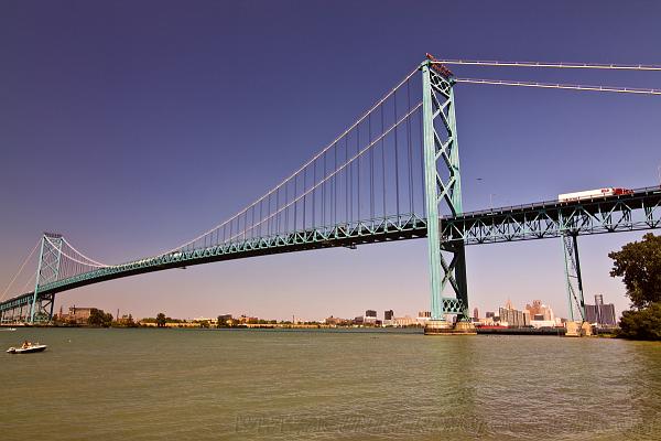 Ambassador híd Windsor és Detroit között (forrás: agunterphotography.com)