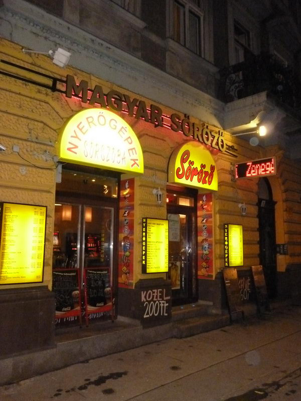 Látszik