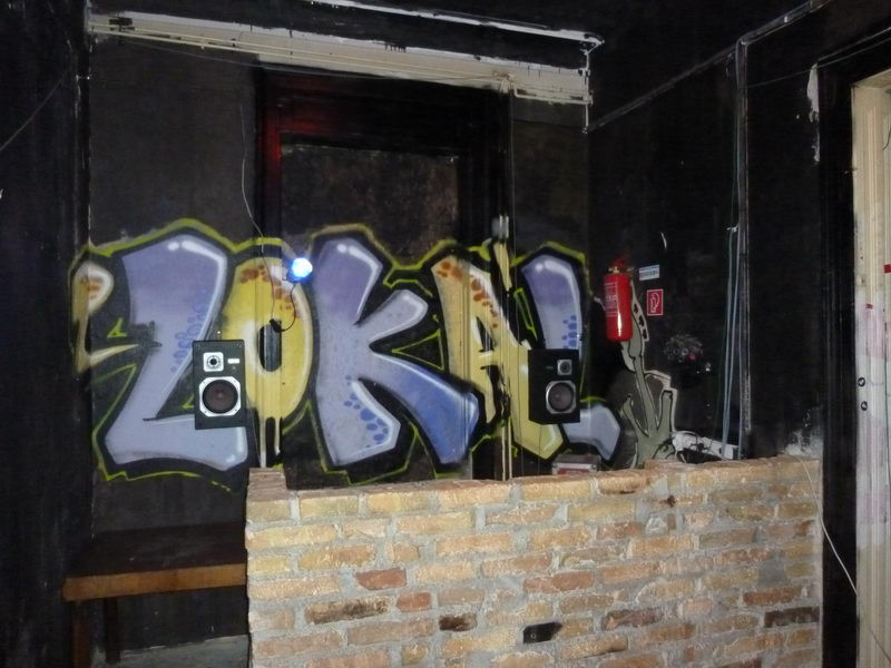 Lokál