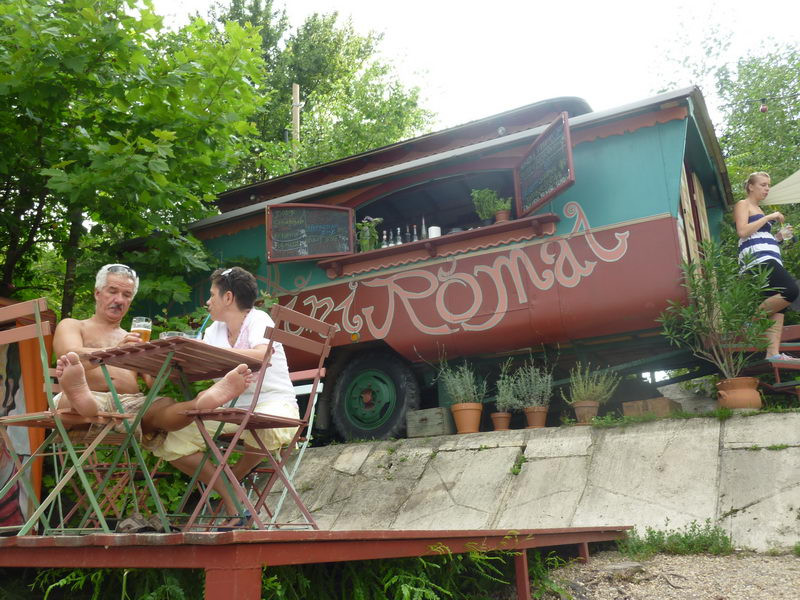Lábak a magasban