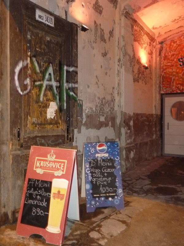 Táblás