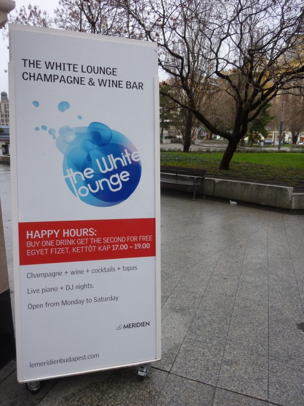 The White Lounge