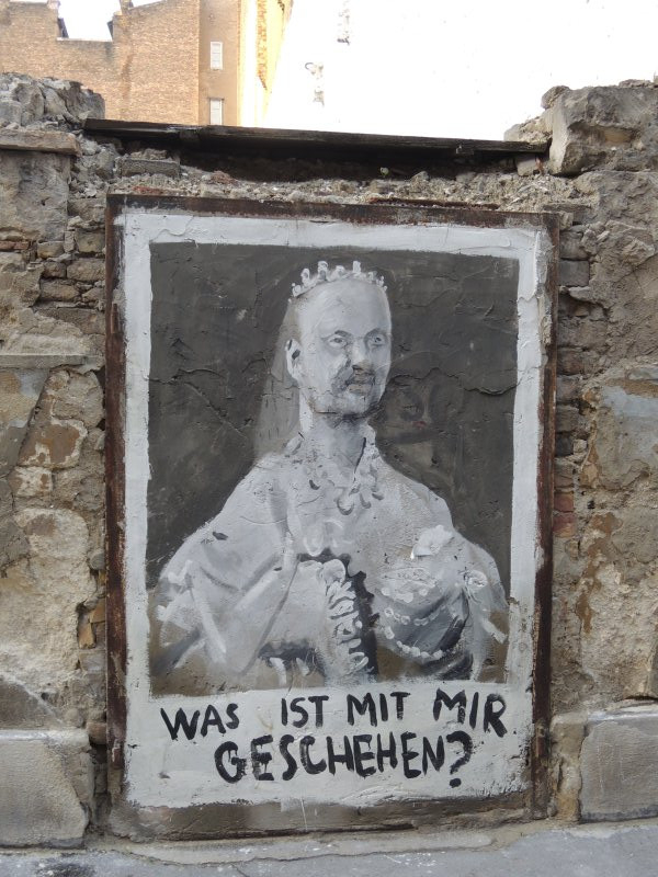Szemben ez mi?