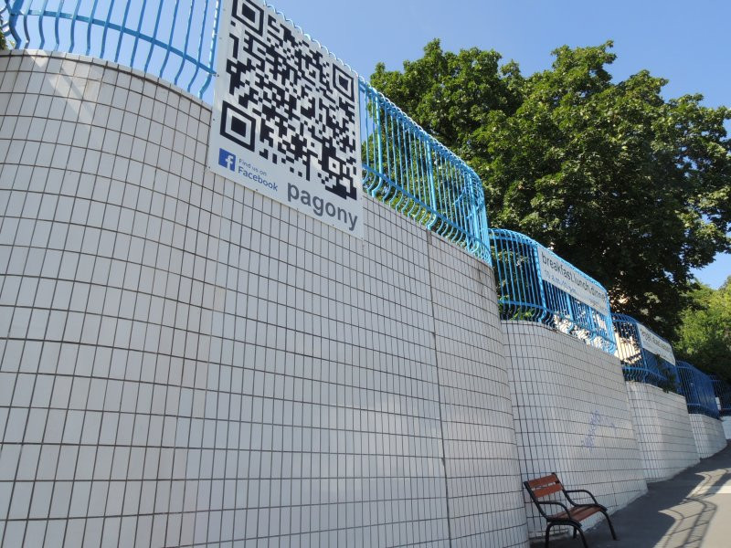 Óriás QR / FB