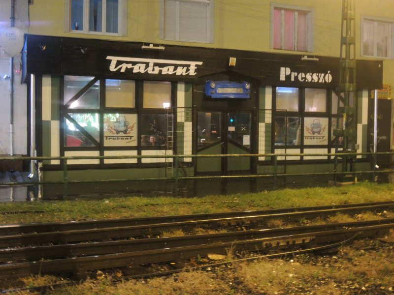 A HÉV síneken túl