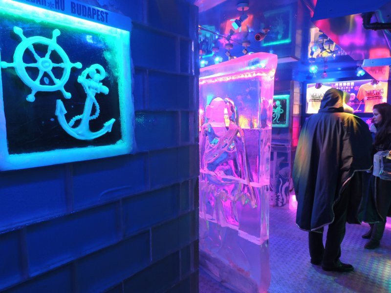 icebar019