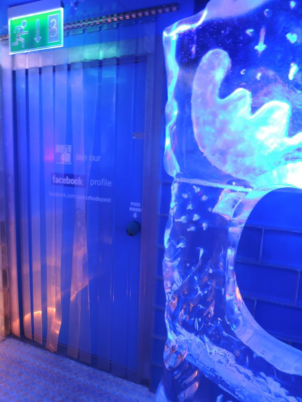 icebar030