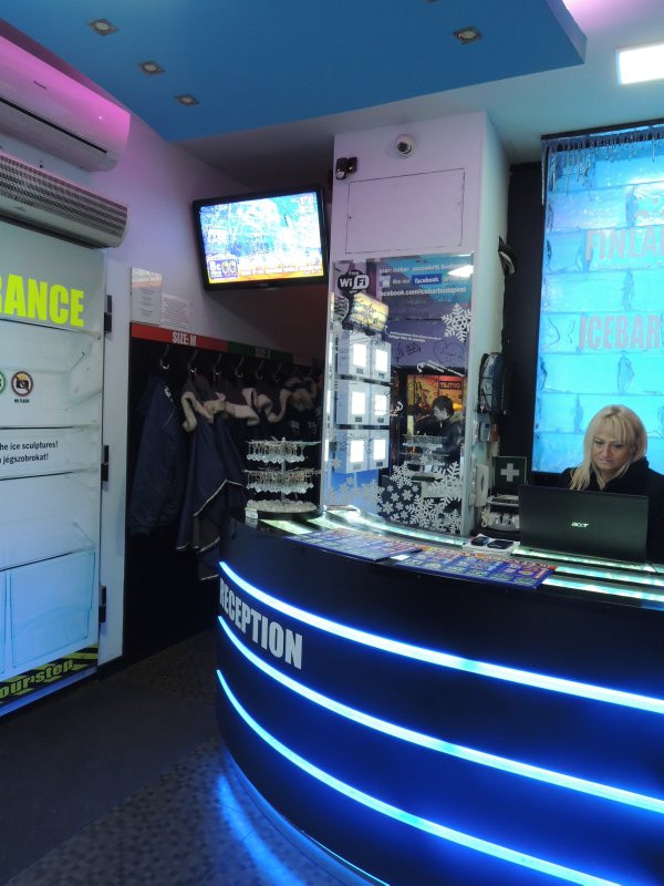 icebar043