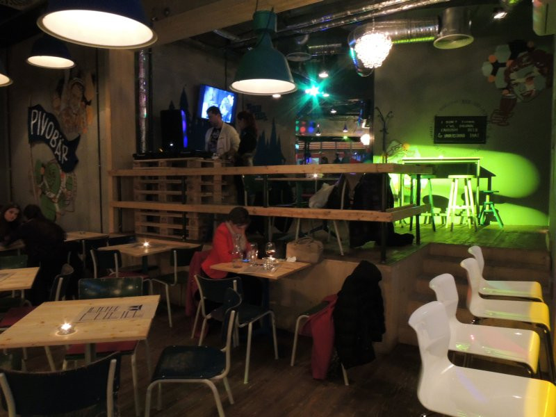 pivobar019