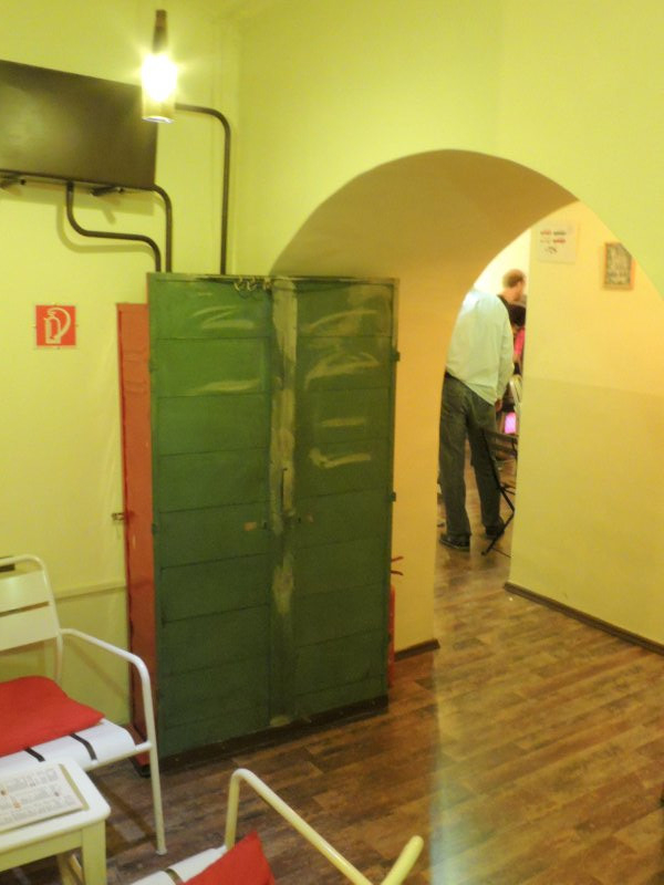 felni046