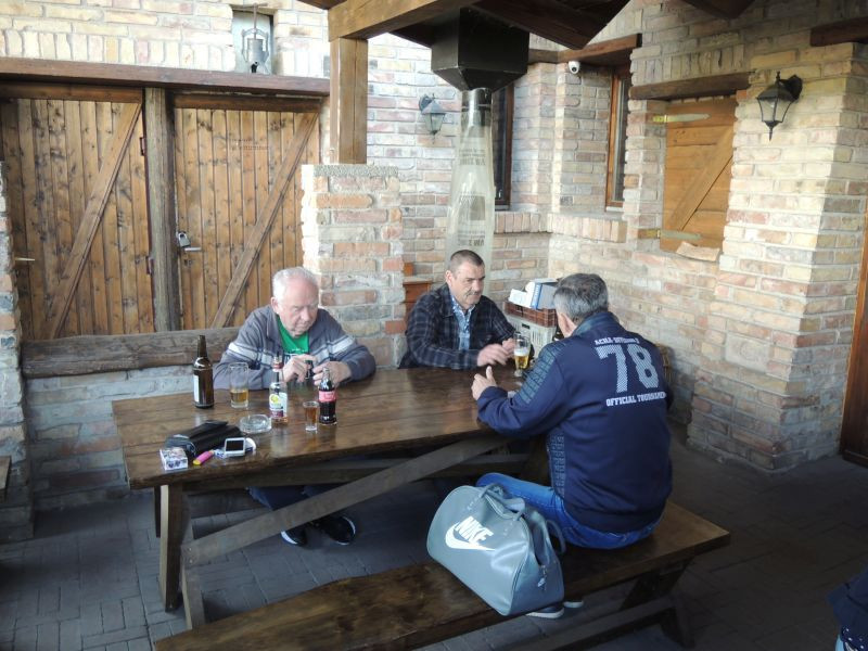 kandallos018