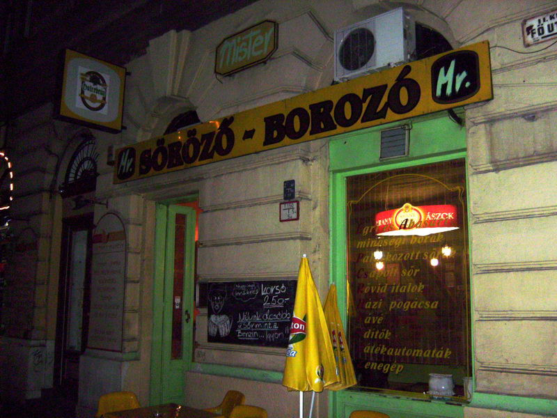 Citromsárgán feszít