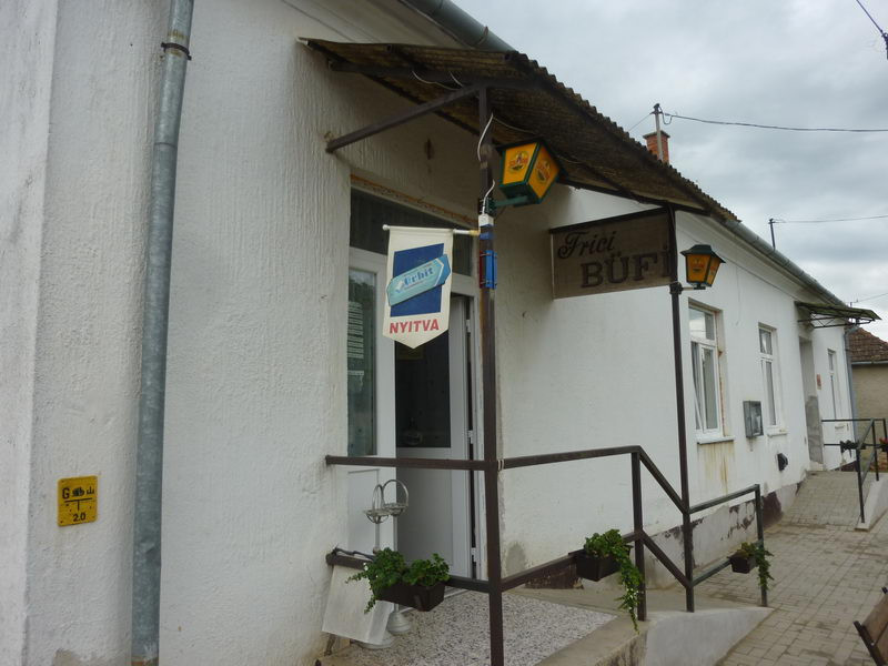 Nem elírás: Büfi!