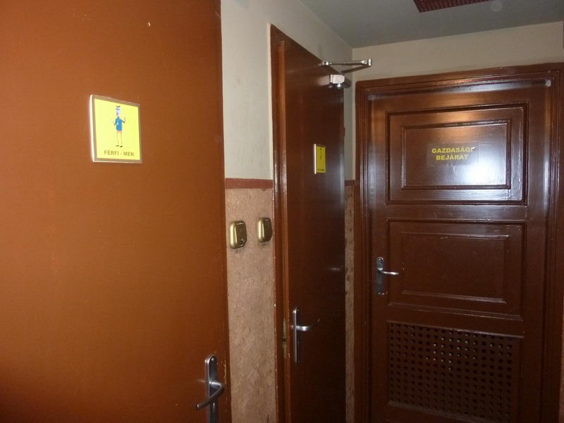 Súlyos ajtók