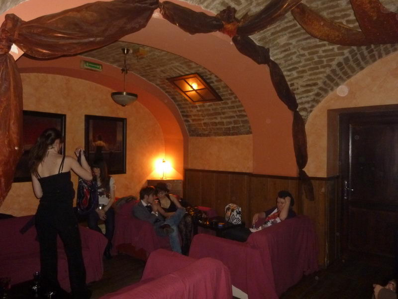 Különterem