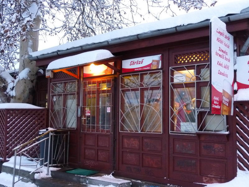 Mi a söröző neve?