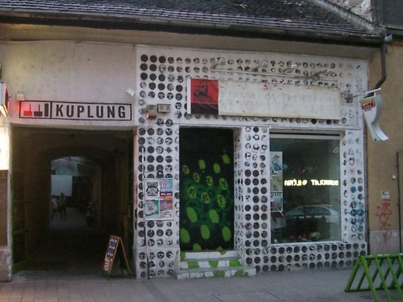 Pöttyös a házikó