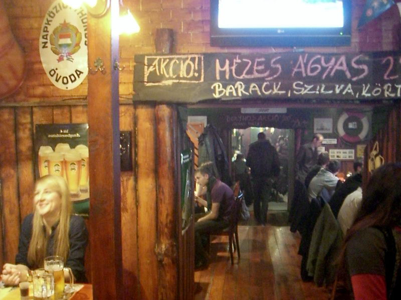 Újabb szoba