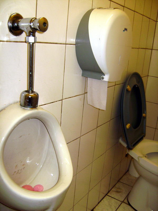 Maga a wc hagyományos