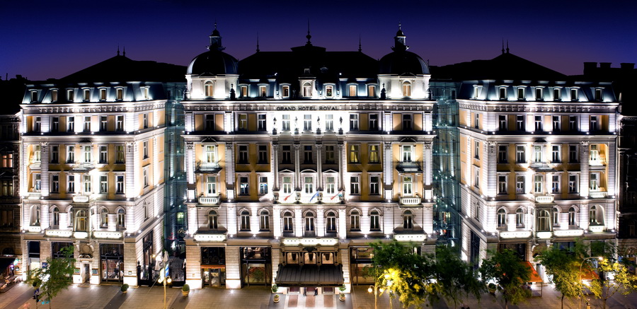 corinthia-hotel-budapest-facade-2.jpg