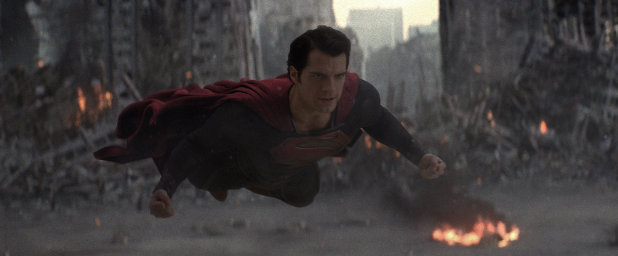 Man-of-Steel-Henry-Cavill-image-9.jpg