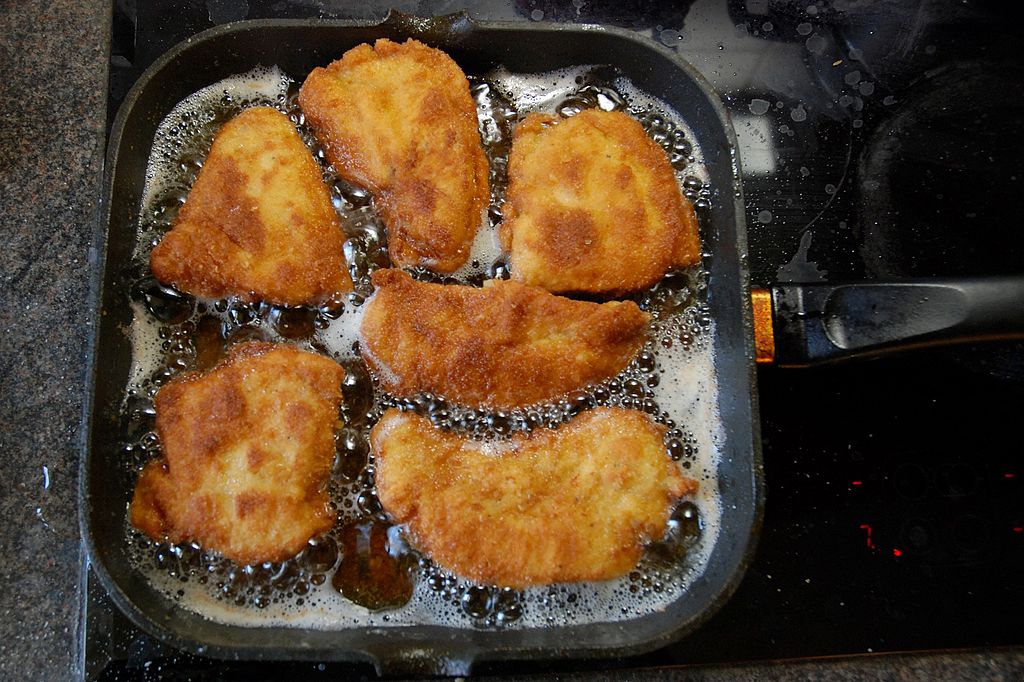 Nem csak bő zsírban sülhet kedvencünk, a rántott hús!