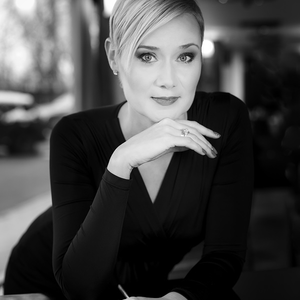 Finy Petra: A traumákról nem beszéltek, azt gondolták, így gyógyul meg a család teste