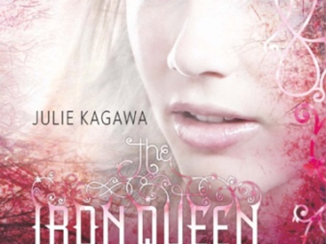 Julie Kagawa: Vaskirálynő - értékelés