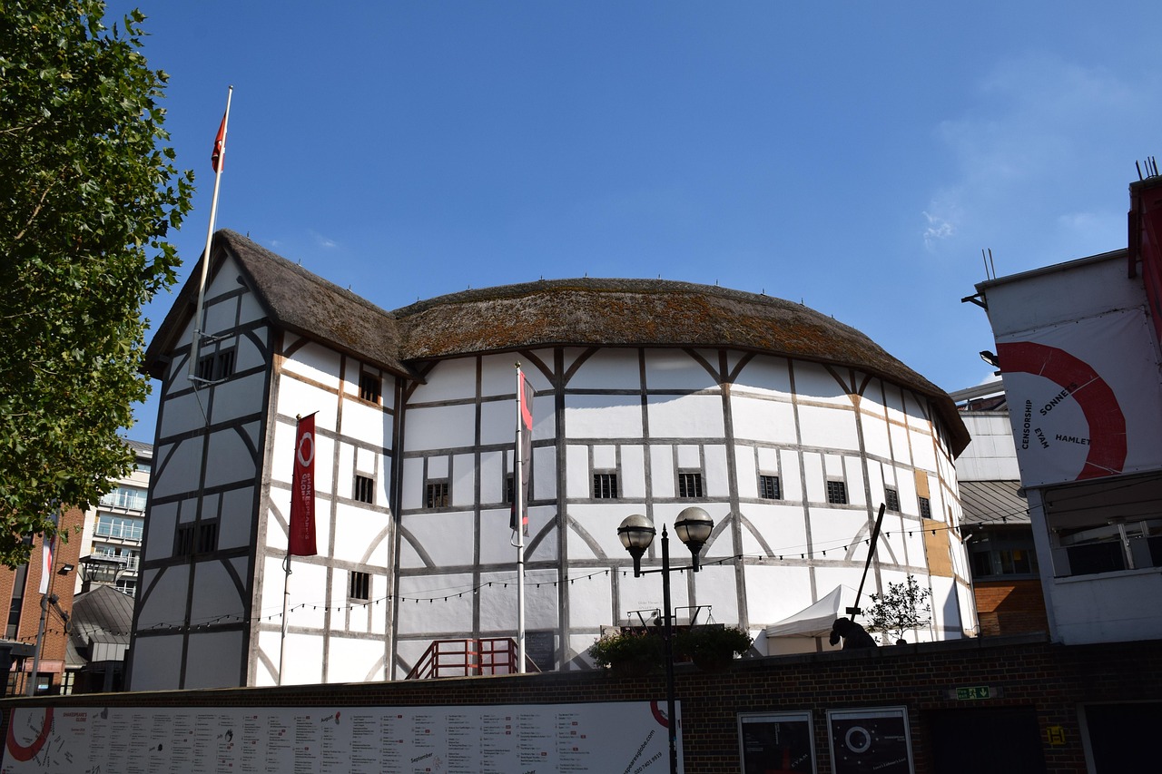 shakespeare-3863539_1280.jpg
