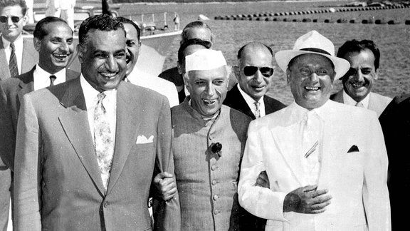 tito-nasser-nehru.jpg