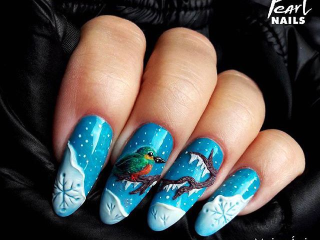 Plastiline zselével készült alkotás @majsaaginails -től.